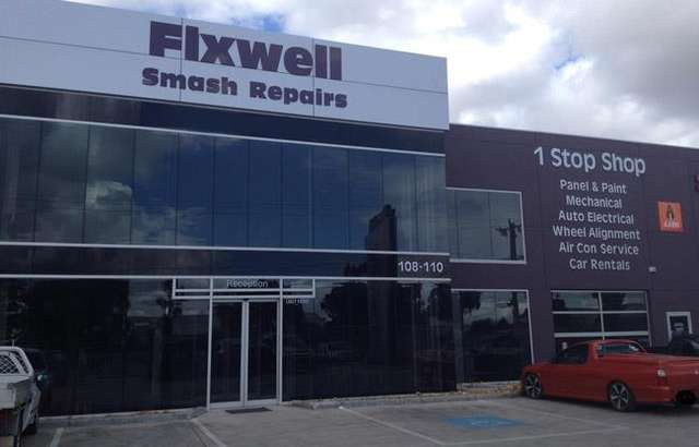 Fixwell Smash Repairs workshop gallery image