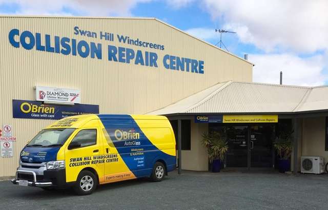 Swan Hill Windscreens Collision Repair Centre workshop gallery image