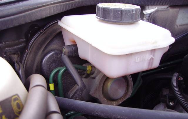 Brake master cylinder replacement cost