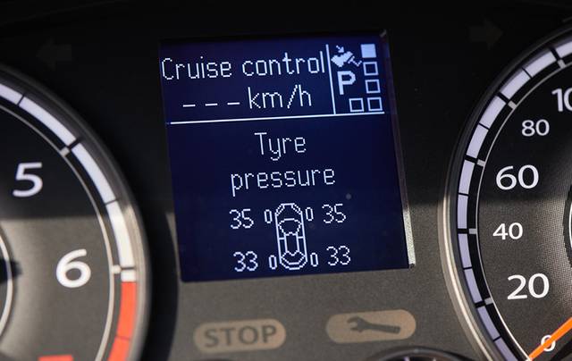 tyre pressure monitoring system display