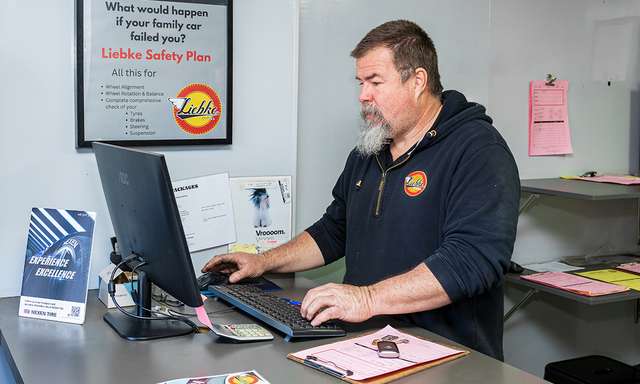 TM26-099 - Toowoomba - Liebke Tyre and Mechanical.jpg