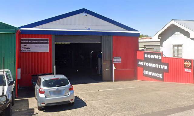 TM26-102 - Toowoomba - Downs Automotive Service.jpg