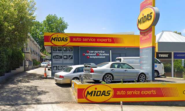 TM26-121 - NSW - Midas Haberfield.jpg